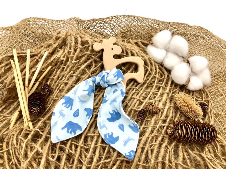#SaveTheAnimals: Natural Wooden Teether + Organic Cotton Cloth (Reindeer)