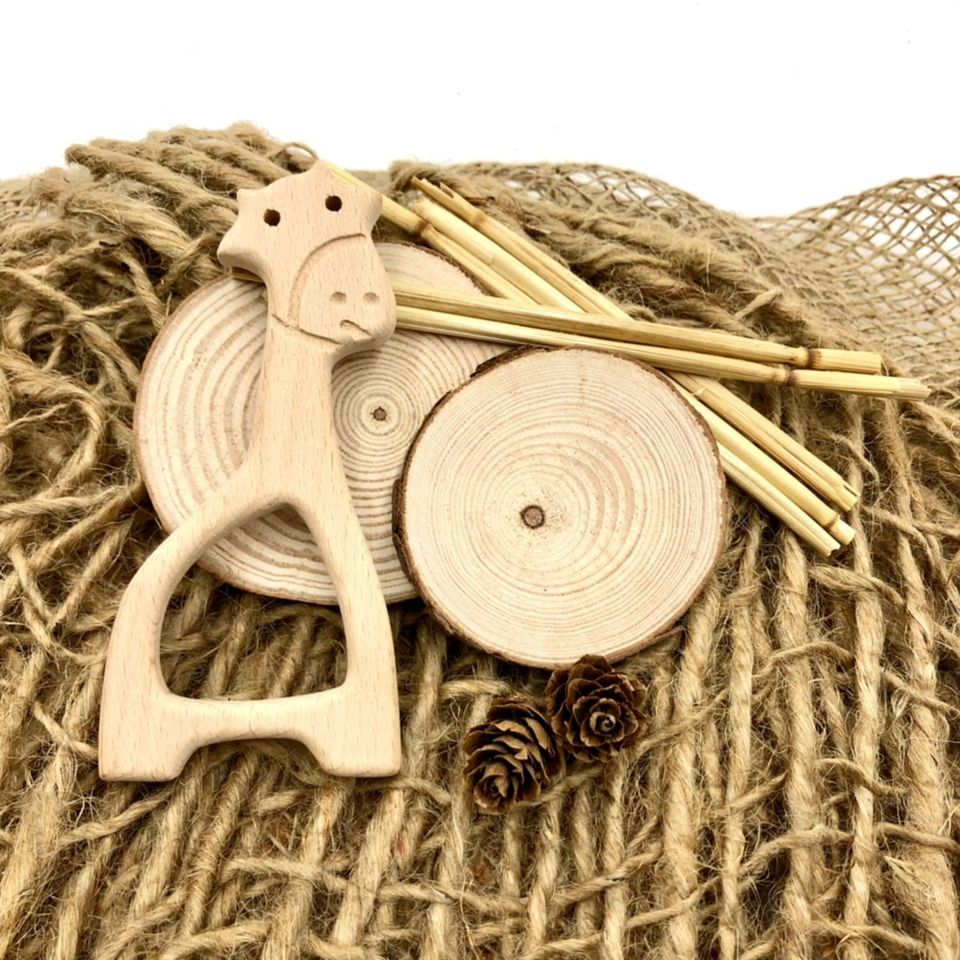 #SaveTheAnimals: Natural Wooden Teether – Giraffe