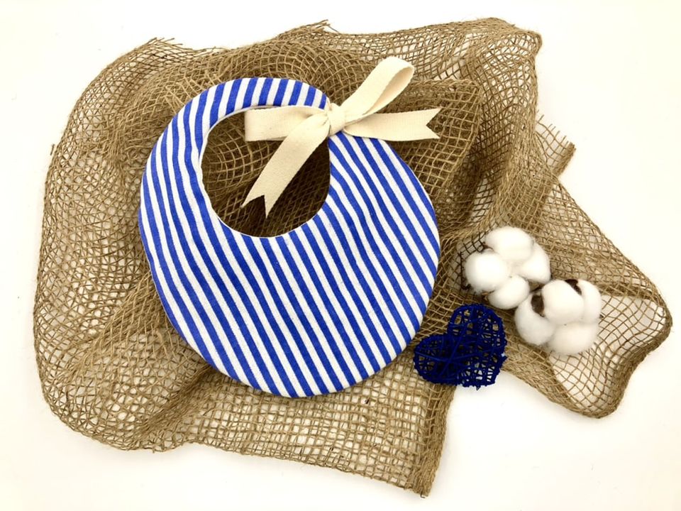 #SaveTheMarineLife: Handmade Organic Cotton Baby Bib (Water)