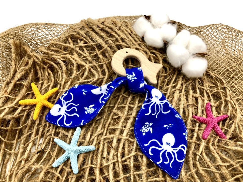 #SaveTheMarineLife: Natural Wooden Fish Teether + Organic Cotton Cloth (Marine Life)