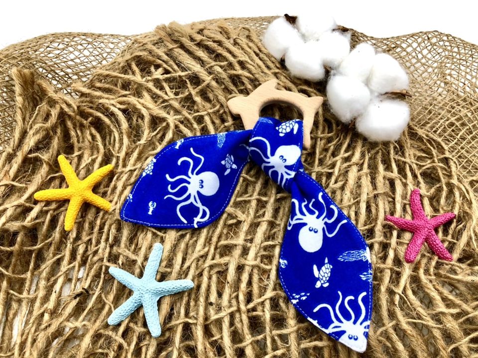 #SaveTheMarineLife: Natural Wooden Turtle Teether + Organic Cotton Teether Cloth (Marine Life)