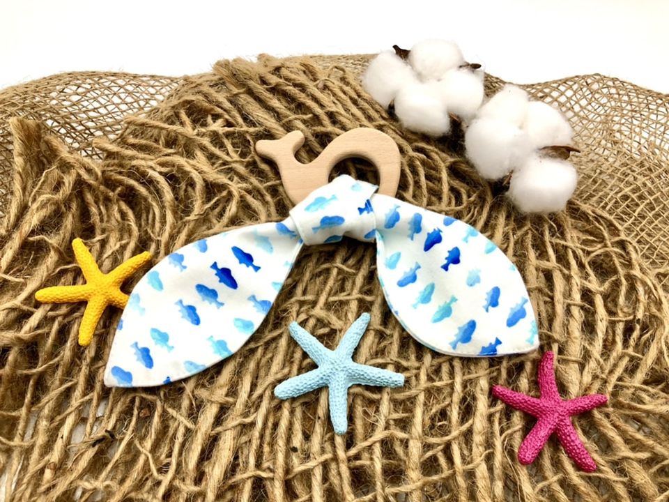 #SaveTheMarineLife: Natural Wooden Whale Teether + Organic Cotton Cloth (Fishes)