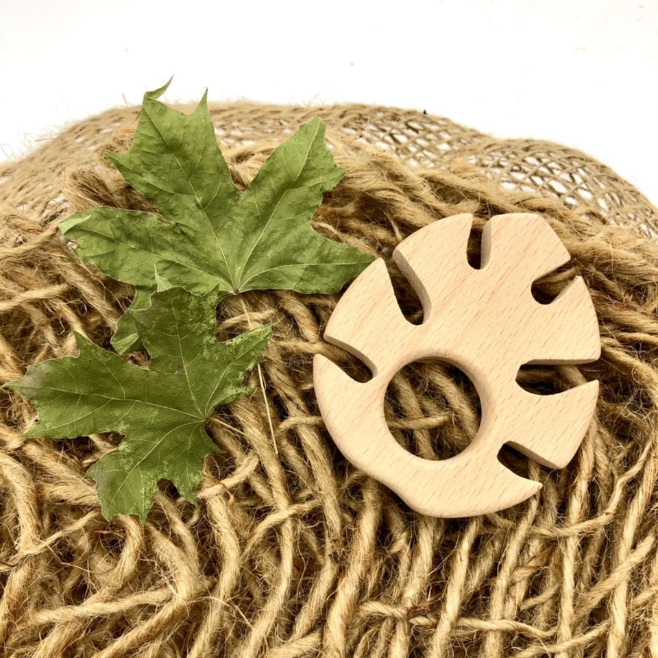 #SaveTheNature: Natural Wooden Teether - Leaf